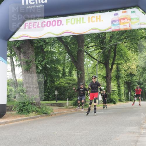 29.06.2025 - hella hamburg halbmarathon KatJ http://msf.ph/oto/8172105 29.06.2025 09:19:09 Zwischen KM18-KM19  meine-sportfotos.de