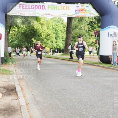 29.06.2025 - hella hamburg halbmarathon MichiJ http://msf.ph/oto/8172233 29.06.2025 10:15:23 Zwischen KM18-KM19 10867, 12067, 13913 meine-sportfotos.de