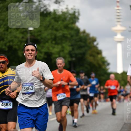 29.06.2025 - hella hamburg halbmarathon Dr. Thomas Lammeyer http://msf.ph/oto/8172266 29.06.2025 10:09:48 Kennedybrücke 2288, 3461, 4014, 4220, 4782, 4868, 5073, 5762, 7138, 7302, 8727, 8894, 9019, 9075, 9339, 9361, 9559, 9736, 9737, 9738, 10343, 10791, 10998 meine-sportfotos.de