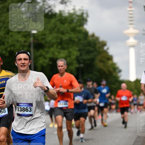 29.06.2025 - hella hamburg halbmarathon Dr. Thomas Lammeyer http://msf.ph/oto/8172295 29.06.2025 10:09:48 Kennedybrücke 2288, 3461, 4014, 4220, 4782, 4868, 5073, 5762, 7138, 7302, 8727, 8894, 9019, 9075, 9339, 9361, 9559, 9736, 9737, 9738, 10343, 10791, 10998 meine-sportfotos.de