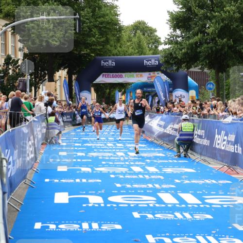 29.06.2025 - hella hamburg halbmarathon Zöllner http://msf.ph/oto/8172330 29.06.2025 10:23:28 Ziel 35, 52, 9385, 17771, 19078 meine-sportfotos.de