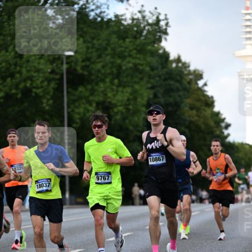 29.06.2025 - hella hamburg halbmarathon Dr. Thomas Lammeyer http://msf.ph/oto/8172359 29.06.2025 09:46:23 Kennedybrücke 1271, 4338, 7380, 9097, 9385, 9565, 9767, 10867 meine-sportfotos.de