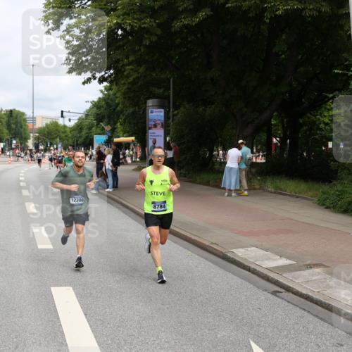 29.06.2025 - hella hamburg halbmarathon Yannick Fuchs http://msf.ph/oto/8172375 29.06.2025 10:25:00 20KM 1758, 2689, 3189, 5308, 7186, 8190, 8784, 9634, 10173, 10270, 12234, 12308, 15507, 15672, 16713, 16818, 17197, 17768, 18422 meine-sportfotos.de