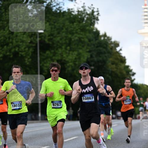 29.06.2025 - hella hamburg halbmarathon Dr. Thomas Lammeyer http://msf.ph/oto/8172406 29.06.2025 09:46:23 Kennedybrücke 1271, 4338, 7380, 9097, 9385, 9565, 9767, 10867 meine-sportfotos.de