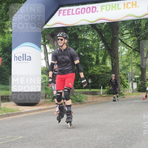 29.06.2025 - hella hamburg halbmarathon KatJ http://msf.ph/oto/8172422 29.06.2025 09:19:11 Zwischen KM18-KM19  meine-sportfotos.de
