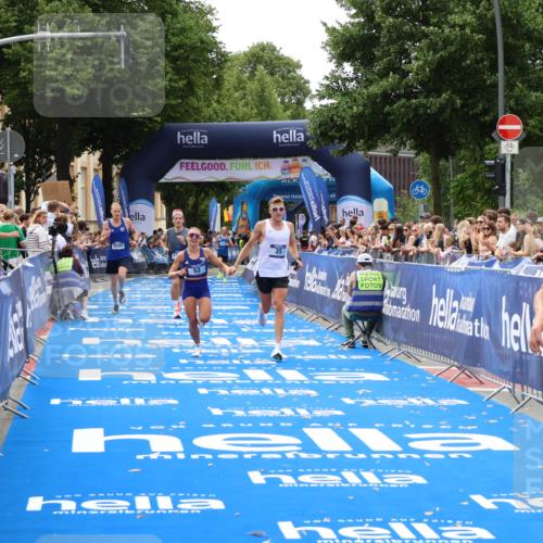 29.06.2025 - hella hamburg halbmarathon Zöllner http://msf.ph/oto/8172453 29.06.2025 10:23:30 Ziel 35, 52, 9385, 17771, 19078 meine-sportfotos.de
