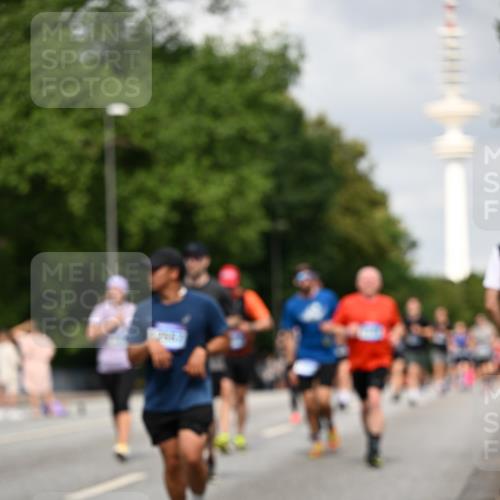 29.06.2025 - hella hamburg halbmarathon Dr. Thomas Lammeyer http://msf.ph/oto/8172487 29.06.2025 10:09:50 Kennedybrücke 1229, 1842, 2288, 3461, 4014, 4220, 4782, 4868, 5073, 5762, 7138, 7302, 8049, 8727, 8894, 9339, 9361, 9477, 9559, 9736, 9737, 9738, 10343, 10791, 10998 meine-sportfotos.de