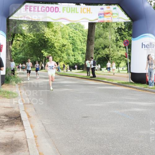 29.06.2025 - hella hamburg halbmarathon MichiJ http://msf.ph/oto/8172488 29.06.2025 10:15:26 Zwischen KM18-KM19 10867, 12067 meine-sportfotos.de