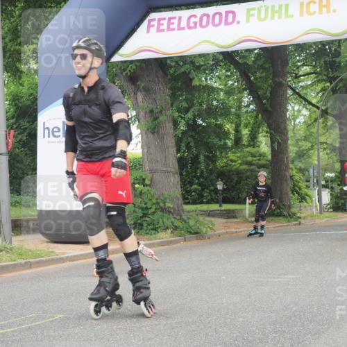 29.06.2025 - hella hamburg halbmarathon KatJ http://msf.ph/oto/8172493 29.06.2025 09:19:11 Zwischen KM18-KM19  meine-sportfotos.de