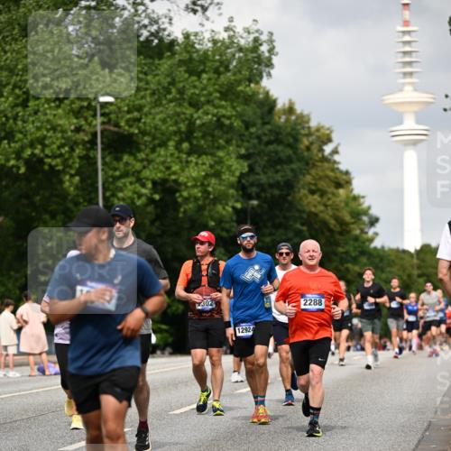 29.06.2025 - hella hamburg halbmarathon Dr. Thomas Lammeyer http://msf.ph/oto/8172554 29.06.2025 10:09:51 Kennedybrücke 1229, 1842, 2288, 3461, 4014, 4220, 4782, 4868, 5073, 5762, 7138, 7302, 8049, 8727, 8894, 9339, 9361, 9477, 9559, 9736, 9737, 9738, 10343, 10791, 10998 meine-sportfotos.de