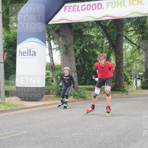 29.06.2025 - hella hamburg halbmarathon KatJ http://msf.ph/oto/8172610 29.06.2025 09:19:12 Zwischen KM18-KM19  meine-sportfotos.de