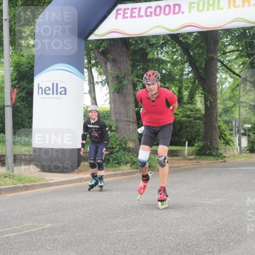 29.06.2025 - hella hamburg halbmarathon KatJ http://msf.ph/oto/8172676 29.06.2025 09:19:13 Zwischen KM18-KM19  meine-sportfotos.de