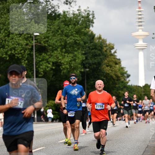 29.06.2025 - hella hamburg halbmarathon Dr. Thomas Lammeyer http://msf.ph/oto/8172678 29.06.2025 10:09:52 Kennedybrücke 1229, 1842, 2288, 3461, 4014, 4220, 4782, 4868, 5073, 5762, 7138, 7302, 8049, 8727, 8894, 9339, 9361, 9477, 9736, 9737, 9738, 9917, 10343, 10791, 10998 meine-sportfotos.de