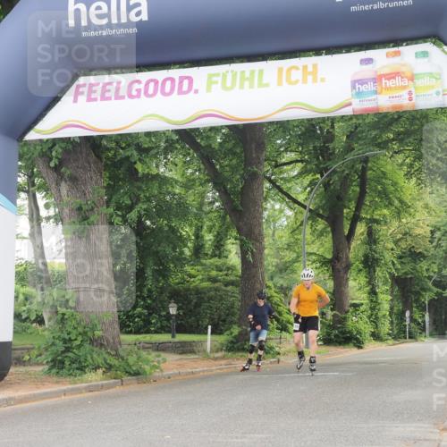 29.06.2025 - hella hamburg halbmarathon KatJ http://msf.ph/oto/8172786 29.06.2025 09:20:03 Zwischen KM18-KM19  meine-sportfotos.de