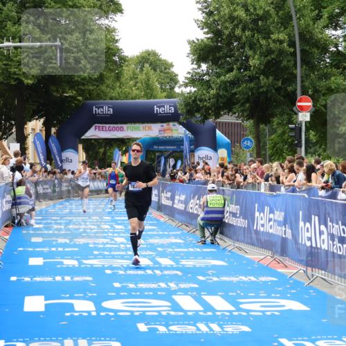 29.06.2025 - hella hamburg halbmarathon Zöllner http://msf.ph/oto/8172792 29.06.2025 10:23:43 Ziel 5301, 7834, 9151 meine-sportfotos.de