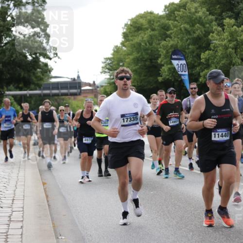 29.06.2025 - hella hamburg halbmarathon Jannik Wohlers http://msf.ph/oto/8172961 29.06.2025 10:21:53 Lombardsbrücke 1003, 1187, 1419, 1598, 2009, 2022, 2063, 2351, 2514, 3050, 3108, 3172, 3458, 3910, 3946, 4113, 4114, 4131, 4366, 4556, 4559, 4829, 4970, 5079, 5838, 6030, 6048, 6049, 6303, 6307, 6347, 6820, 6977, 7794, 8511, 8855, 8884, 8954, 9204, 9516, 10088, 10241, 10917, 11046, 11440, 12933, 13255, 13820, 14053, 14079, 14240, 14314, 14333, 14442, 14901, 14903, 14980, 15114, 15129, 15660, 16154, 16920, 17556, 17696, 18172, 18661, 19154 meine-sportfotos.de