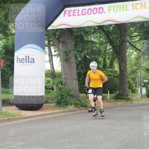 29.06.2025 - hella hamburg halbmarathon KatJ http://msf.ph/oto/8173012 29.06.2025 09:20:04 Zwischen KM18-KM19  meine-sportfotos.de