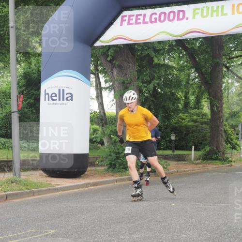 29.06.2025 - hella hamburg halbmarathon KatJ http://msf.ph/oto/8173034 29.06.2025 09:20:05 Zwischen KM18-KM19  meine-sportfotos.de