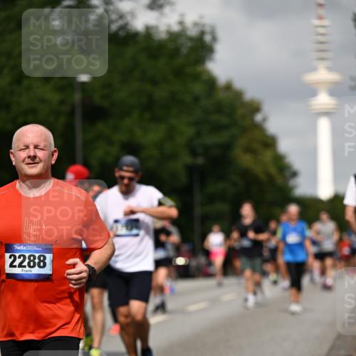 29.06.2025 - hella hamburg halbmarathon Dr. Thomas Lammeyer http://msf.ph/oto/8173089 29.06.2025 10:09:55 Kennedybrücke 1229, 1842, 2288, 3461, 4782, 4868, 5073, 5762, 7138, 7302, 8049, 8727, 8894, 8909, 9339, 9361, 9477, 9736, 9737, 9738, 9917, 10343, 10791, 10998 meine-sportfotos.de