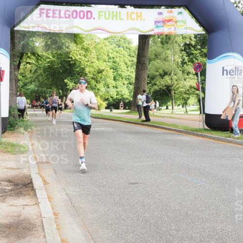 29.06.2025 - hella hamburg halbmarathon MichiJ http://msf.ph/oto/8173364 29.06.2025 10:15:37 Zwischen KM18-KM19 1271, 11994, 17003 meine-sportfotos.de