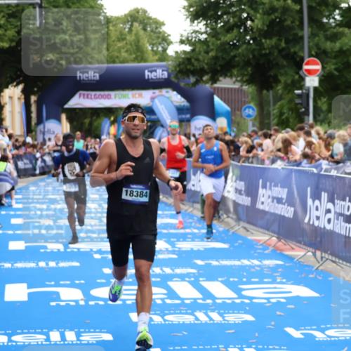 29.06.2025 - hella hamburg halbmarathon Zöllner http://msf.ph/oto/8173463 29.06.2025 10:37:00 Ziel 1385, 1411, 3959, 5307, 5315, 11620, 13141, 14691, 18384 meine-sportfotos.de