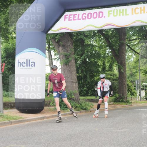 29.06.2025 - hella hamburg halbmarathon KatJ http://msf.ph/oto/8173471 29.06.2025 09:20:19 Zwischen KM18-KM19  meine-sportfotos.de