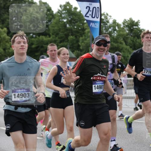 29.06.2025 - hella hamburg halbmarathon Jannik Wohlers http://msf.ph/oto/8173600 29.06.2025 10:21:56 Lombardsbrücke 1187, 1419, 1598, 2009, 2022, 2063, 2351, 2514, 3050, 3108, 3172, 3457, 3458, 3910, 3946, 4113, 4114, 4131, 4366, 4556, 4559, 4829, 4970, 5079, 5838, 6030, 6048, 6049, 6303, 6307, 6347, 6820, 6977, 7097, 7794, 8511, 8855, 8884, 8954, 9204, 9516, 10088, 10241, 10432, 10663, 10917, 10961, 11046, 11440, 12933, 13248, 13255, 13369, 13460, 13820, 14079, 14240, 14314, 14333, 14334, 14442, 14901, 14903, 14980, 15114, 15129, 15660, 17556, 19154 meine-sportfotos.de