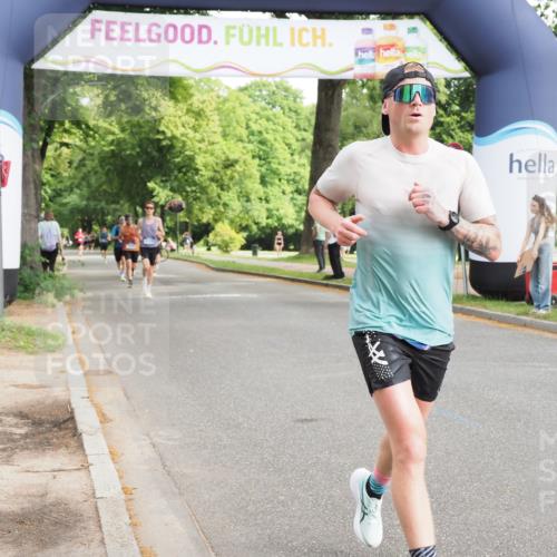 29.06.2025 - hella hamburg halbmarathon MichiJ http://msf.ph/oto/8173661 29.06.2025 10:15:38 Zwischen KM18-KM19 1271, 17003 meine-sportfotos.de