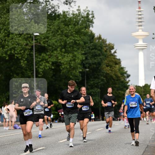 29.06.2025 - hella hamburg halbmarathon Dr. Thomas Lammeyer http://msf.ph/oto/8173723 29.06.2025 10:09:58 Kennedybrücke 1229, 1842, 2288, 3461, 4868, 5762, 7138, 7302, 8049, 8894, 8909, 9339, 9477, 9736, 9737, 9738, 9917, 10343, 10791, 10998 meine-sportfotos.de