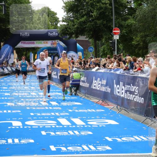 29.06.2025 - hella hamburg halbmarathon Zöllner http://msf.ph/oto/8173768 29.06.2025 10:24:13 Ziel 7331, 9269, 10234, 17614, 18569, 19041 meine-sportfotos.de