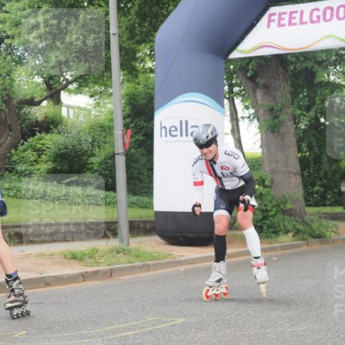 29.06.2025 - hella hamburg halbmarathon KatJ http://msf.ph/oto/8173789 29.06.2025 09:20:20 Zwischen KM18-KM19  meine-sportfotos.de