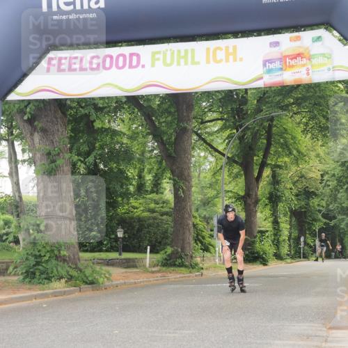 29.06.2025 - hella hamburg halbmarathon KatJ http://msf.ph/oto/8173862 29.06.2025 09:20:31 Zwischen KM18-KM19  meine-sportfotos.de