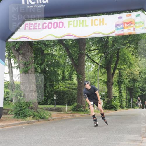 29.06.2025 - hella hamburg halbmarathon KatJ http://msf.ph/oto/8173907 29.06.2025 09:20:31 Zwischen KM18-KM19  meine-sportfotos.de