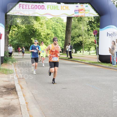 29.06.2025 - hella hamburg halbmarathon MichiJ http://msf.ph/oto/8173927 29.06.2025 10:15:43 Zwischen KM18-KM19 4338, 8376, 9767, 10468, 11228, 17003 meine-sportfotos.de