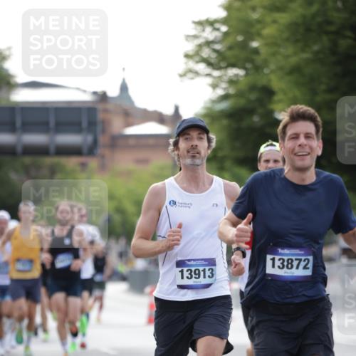29.06.2025 - hella hamburg halbmarathon Jannik Wohlers http://msf.ph/oto/8173949 29.06.2025 09:42:10 Lombardsbrücke 2618, 10468, 11078, 13872, 13913, 14113, 15253, 16615 meine-sportfotos.de