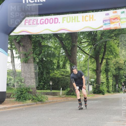 29.06.2025 - hella hamburg halbmarathon KatJ http://msf.ph/oto/8173955 29.06.2025 09:20:31 Zwischen KM18-KM19  meine-sportfotos.de