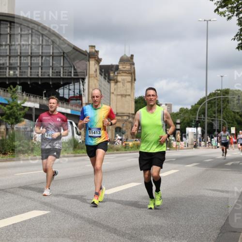 29.06.2025 - hella hamburg halbmarathon Yannick Fuchs http://msf.ph/oto/8173956 29.06.2025 10:25:53 20KM 2460, 2851, 3379, 3845, 5826, 7055, 7481, 7880, 9381, 9508, 10017, 11413, 11857, 13754, 16508, 17322, 18177, 18235, 18871 meine-sportfotos.de