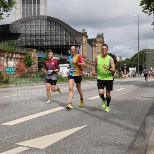 29.06.2025 - hella hamburg halbmarathon Yannick Fuchs http://msf.ph/oto/8173982 29.06.2025 10:25:54 20KM 2460, 2851, 3379, 3845, 5826, 7055, 7481, 7880, 9381, 9508, 10017, 11413, 11857, 13754, 16508, 17322, 18177, 18235, 18871 meine-sportfotos.de