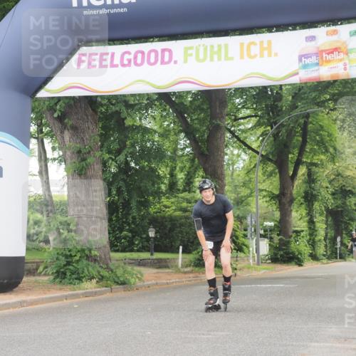 29.06.2025 - hella hamburg halbmarathon KatJ http://msf.ph/oto/8173997 29.06.2025 09:20:31 Zwischen KM18-KM19  meine-sportfotos.de