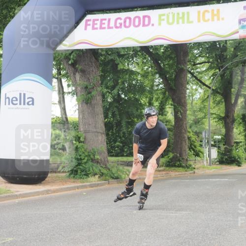 29.06.2025 - hella hamburg halbmarathon KatJ http://msf.ph/oto/8174082 29.06.2025 09:20:32 Zwischen KM18-KM19  meine-sportfotos.de