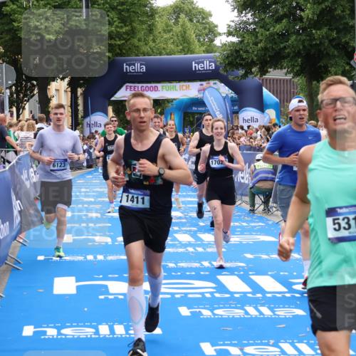29.06.2025 - hella hamburg halbmarathon Zöllner http://msf.ph/oto/8174095 29.06.2025 10:37:08 Ziel 1385, 1411, 5315, 5923, 6123, 6458, 7482, 9178, 10738, 11120, 15261, 15410, 16992, 17024, 17125, 17658 meine-sportfotos.de