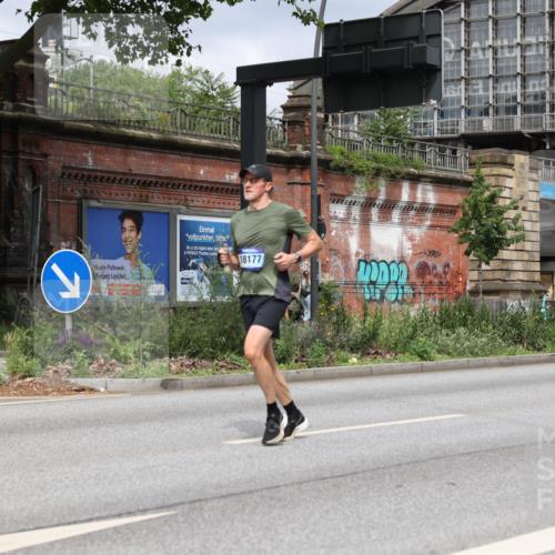 29.06.2025 - hella hamburg halbmarathon Yannick Fuchs http://msf.ph/oto/8174121 29.06.2025 10:25:59 20KM 2460, 2851, 5826, 7481, 7880, 9508, 10017, 10298, 11413, 11857, 13754, 14548, 16508, 17322, 18177, 18871 meine-sportfotos.de