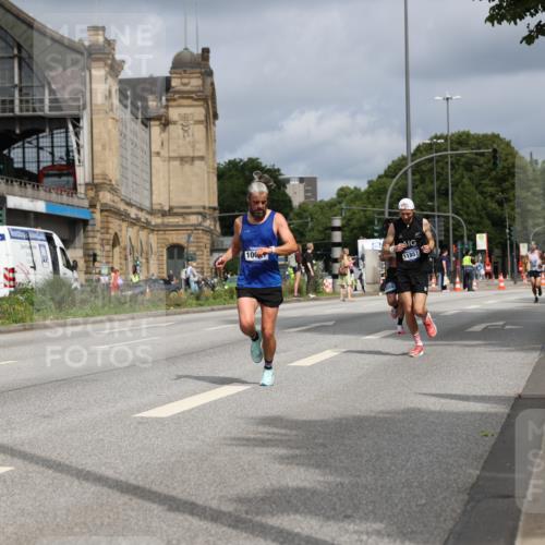 29.06.2025 - hella hamburg halbmarathon Yannick Fuchs http://msf.ph/oto/8174273 29.06.2025 10:26:07 20KM 3201, 5826, 7880, 9508, 10017, 10298, 10929, 11857, 12232, 13754, 14548, 15835, 16508, 18177, 19118 meine-sportfotos.de
