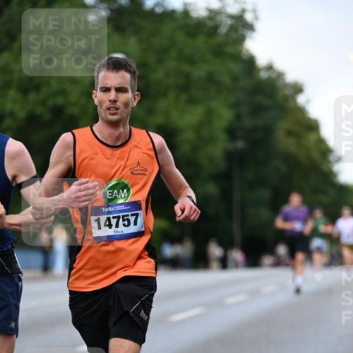 29.06.2025 - hella hamburg halbmarathon Dr. Thomas Lammeyer http://msf.ph/oto/8174318 29.06.2025 09:46:27 Kennedybrücke 1271, 6090, 7380, 9565, 9767, 10867 meine-sportfotos.de