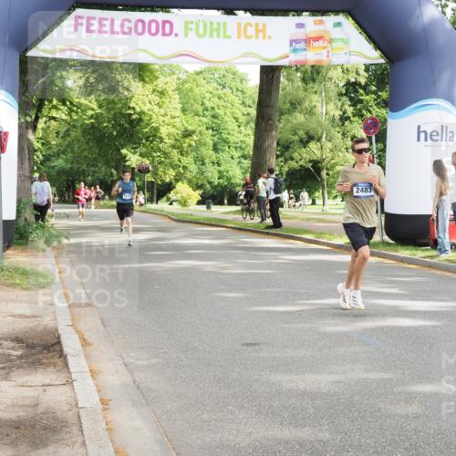 29.06.2025 - hella hamburg halbmarathon MichiJ http://msf.ph/oto/8174499 29.06.2025 10:15:46 Zwischen KM18-KM19 2483, 4338, 8376, 9767, 10468, 11228 meine-sportfotos.de