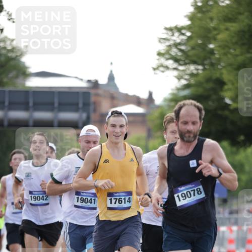 29.06.2025 - hella hamburg halbmarathon Jannik Wohlers http://msf.ph/oto/8174542 29.06.2025 09:42:14 Lombardsbrücke 2618, 7331, 7855, 9269, 10468, 11078, 12360, 13872, 13913, 14753, 14836, 16615, 17614, 19041, 19042, 19050, 19078 meine-sportfotos.de