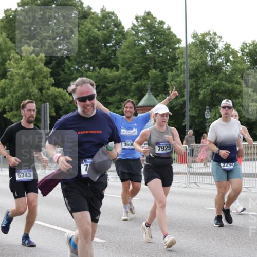 29.06.2025 - hella hamburg halbmarathon Jannik Wohlers http://msf.ph/oto/8174572 29.06.2025 10:22:17 Lombardsbrücke 1029, 2294, 2479, 2766, 2886, 3003, 3430, 3511, 3600, 3601, 4969, 5223, 5343, 5798, 6826, 6899, 7097, 7188, 7190, 7276, 7529, 7925, 8355, 8931, 9256, 9392, 9598, 10065, 10086, 10573, 10826, 10902, 10961, 11665, 12592, 13472, 13921, 13963, 14525, 14633, 14801, 14906, 15870 meine-sportfotos.de