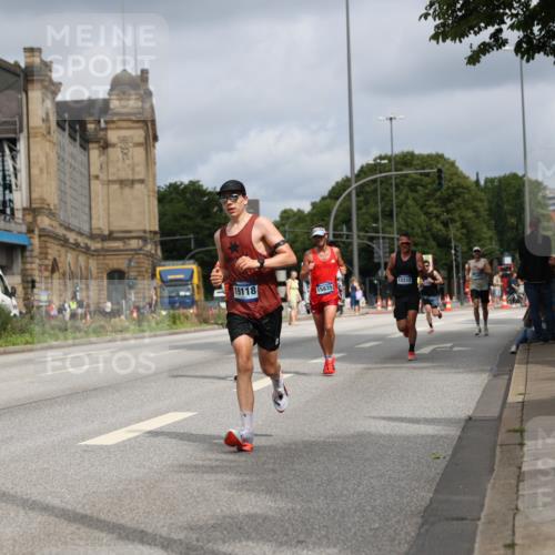 29.06.2025 - hella hamburg halbmarathon Yannick Fuchs http://msf.ph/oto/8174593 29.06.2025 10:26:21 20KM 3201, 3955, 4812, 9508, 10298, 10929, 11857, 12232, 12681, 13606, 13617, 14450, 14548, 15835, 18102, 19118 meine-sportfotos.de