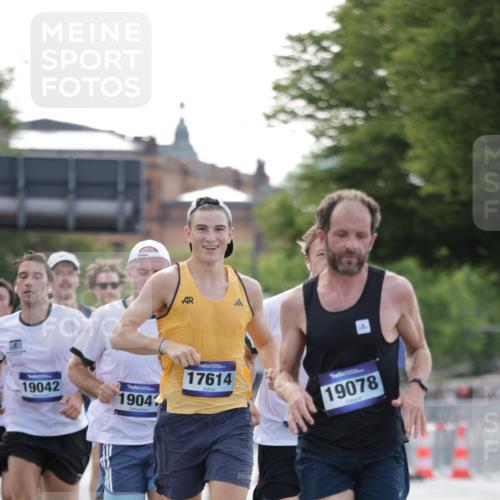 29.06.2025 - hella hamburg halbmarathon Jannik Wohlers http://msf.ph/oto/8174623 29.06.2025 09:42:14 Lombardsbrücke 2618, 7331, 7855, 9269, 10468, 11078, 12360, 13872, 13913, 14753, 14836, 16615, 17614, 19041, 19042, 19050, 19078 meine-sportfotos.de