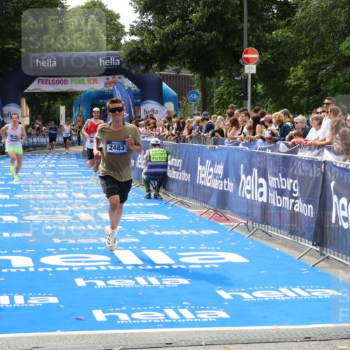 29.06.2025 - hella hamburg halbmarathon Zöllner http://msf.ph/oto/8174806 29.06.2025 10:25:08 Ziel 2483, 11078, 15483 meine-sportfotos.de